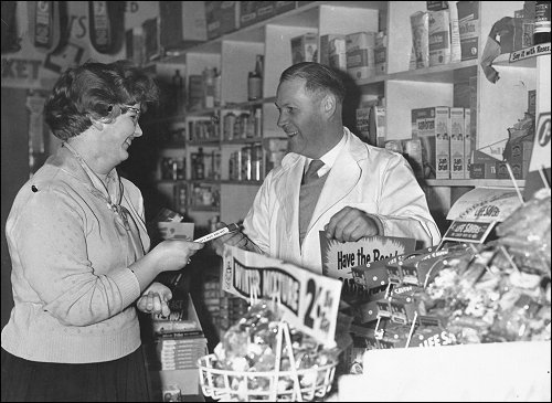 127 Shetland Street - Devereux's Store interior view