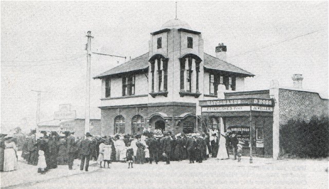 Roslyn Post Office opening