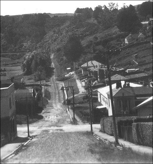 Frasers Road from Falcon Street 1952