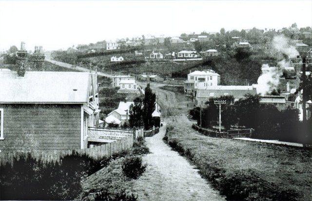 Click photo for 2006 view
