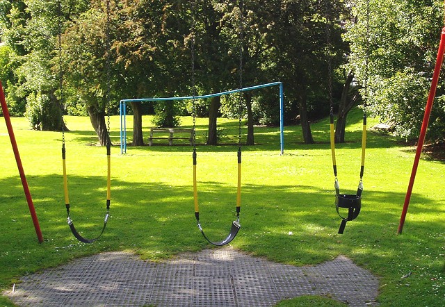 Nairn St playground 2007